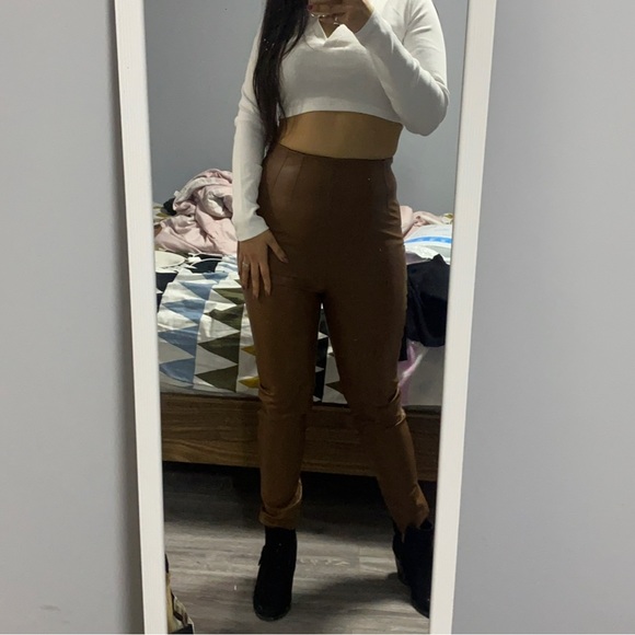 Zara leather pants with zipper on side medium size - Picture 1 of 4